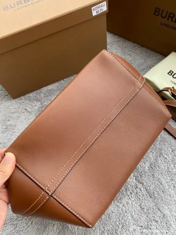 Official First Bag Ru BURBERRY Tote Pocket 0506